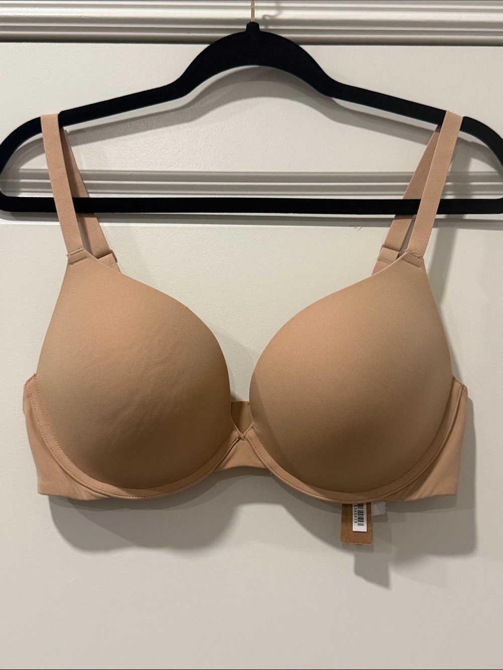 SKIMS Molded T-Shirt Bra in Nude Tan